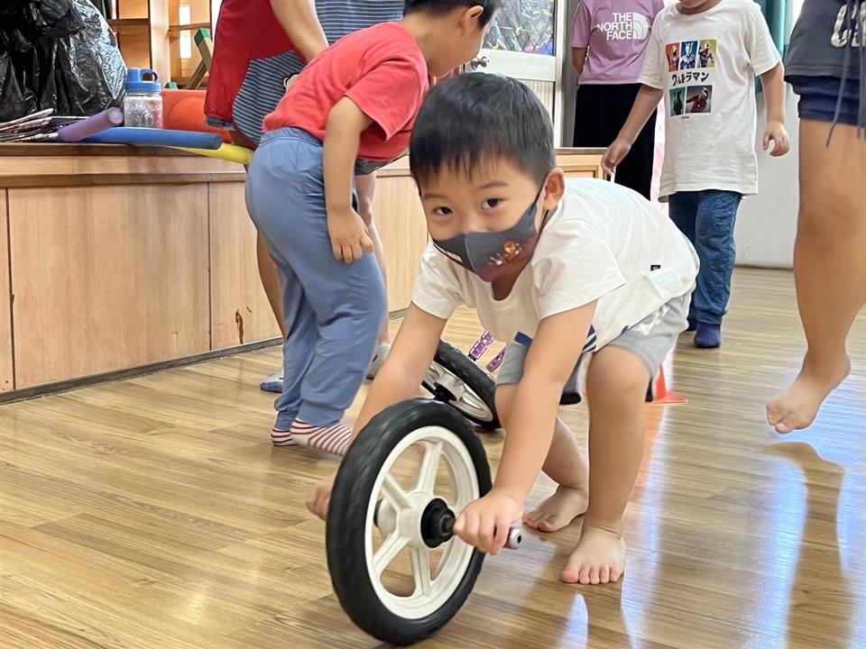 113學年度社區教保資源中心假日親子活動（三）：快樂追趕跑跳碰113學年度社區教保資源中心假日親子活動（三）：快樂追趕跑跳碰