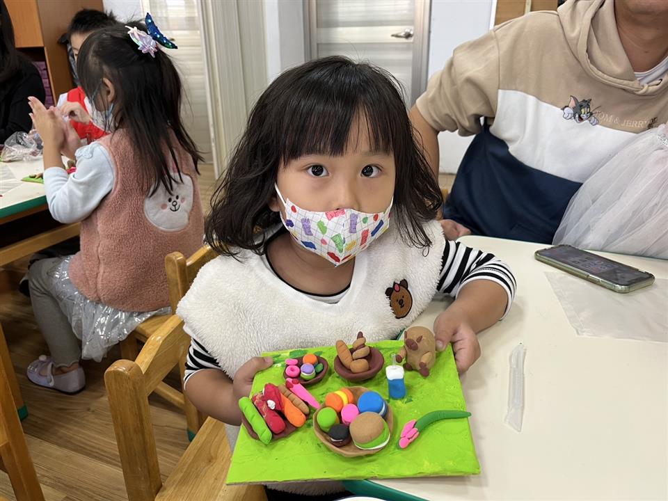 113學年度社區教保資源中心假日親子活動（四）：黏土派對113學年度社區教保資源中心假日親子活動（四）：黏土派對