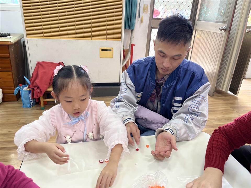 113學年度社區教保資源中心假日親子活動（四）：黏土派對113學年度社區教保資源中心假日親子活動（四）：黏土派對