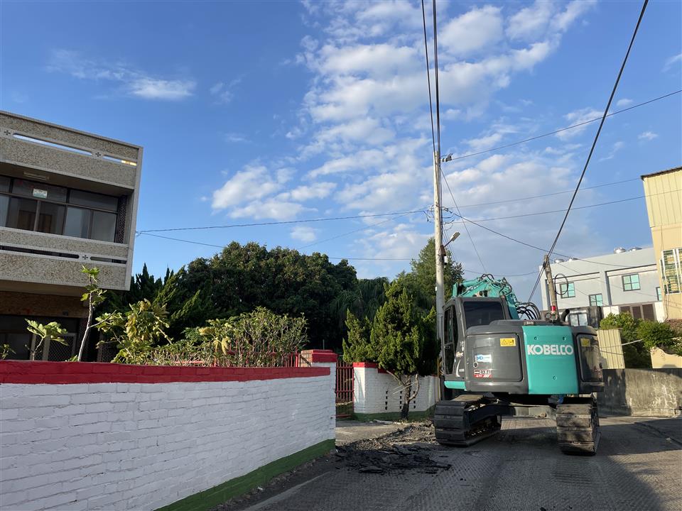 埤頭鄉中和、庄內村廟前路、彰水路一段298巷等路面改善工程彰水路一段298巷施工中