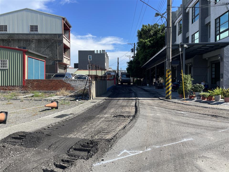埤頭鄉中和、庄內村廟前路、彰水路一段298巷等路面改善工程庄內村光明路290巷施工中