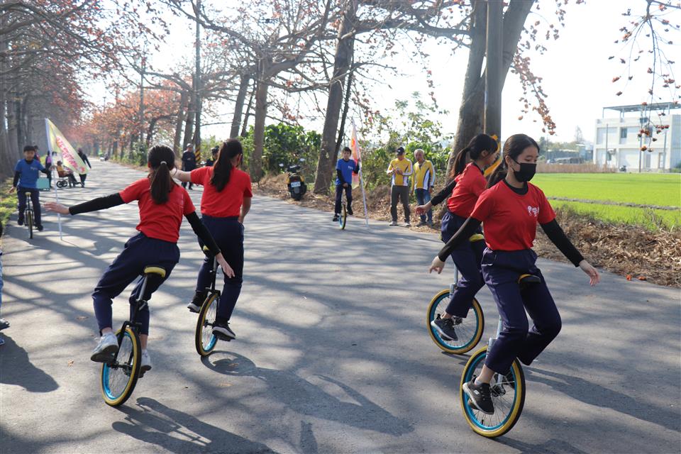 2025彰化縣埤頭鄉母親河畔木棉花季親子健行活動開場表演-豐崙國小獨輪車表演