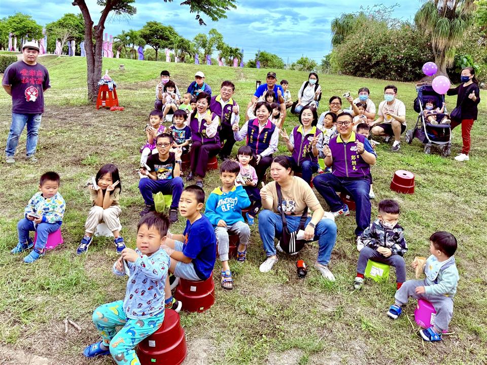 114年度 幸福埤頭精彩剪影各級長官與民眾在草原大合影