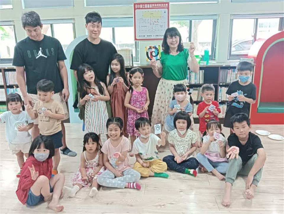 中文繪本說故事&科普DIY