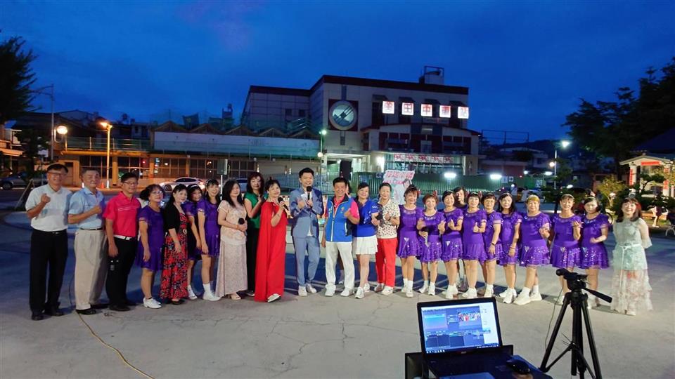 芬送幸福-站前音樂分享-稻草人公益關懷協會