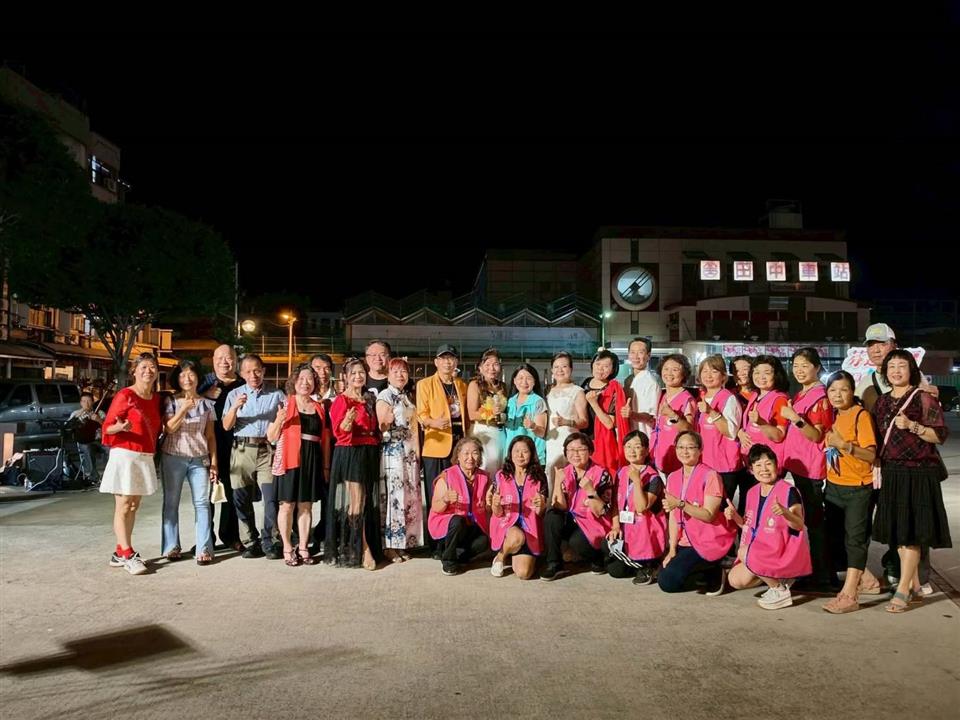 芬送幸福-站前音樂分享-築夢雅園公益團隊