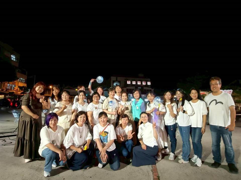 芬送幸福-站前音樂分享-空谷傳音團隊