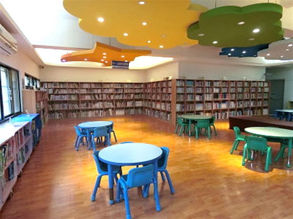 線西鄉鄉立圖書館1F-學齡前閱讀區