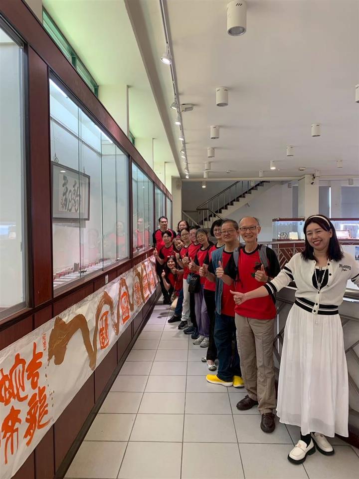 114.9.17-10.31吉龍蛇來-開心印社書法篆刻聯展作品集