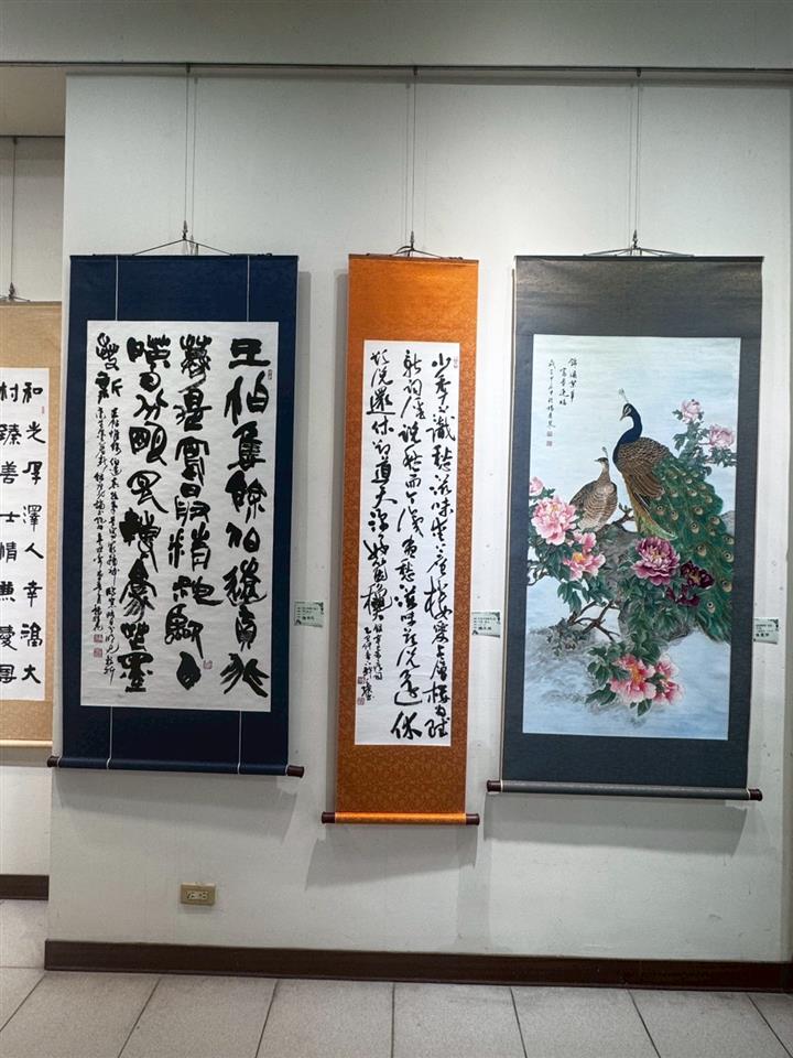 114.11.8-115.1.2藝起芳華筆墨生香作品集